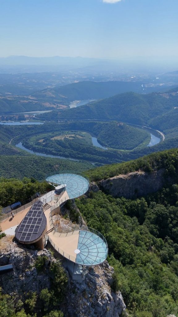 NEDOSTACI NA VIDIKOVCU NA KABLARU ISKLjUČIVO PROCEDURALNE PRIRODE