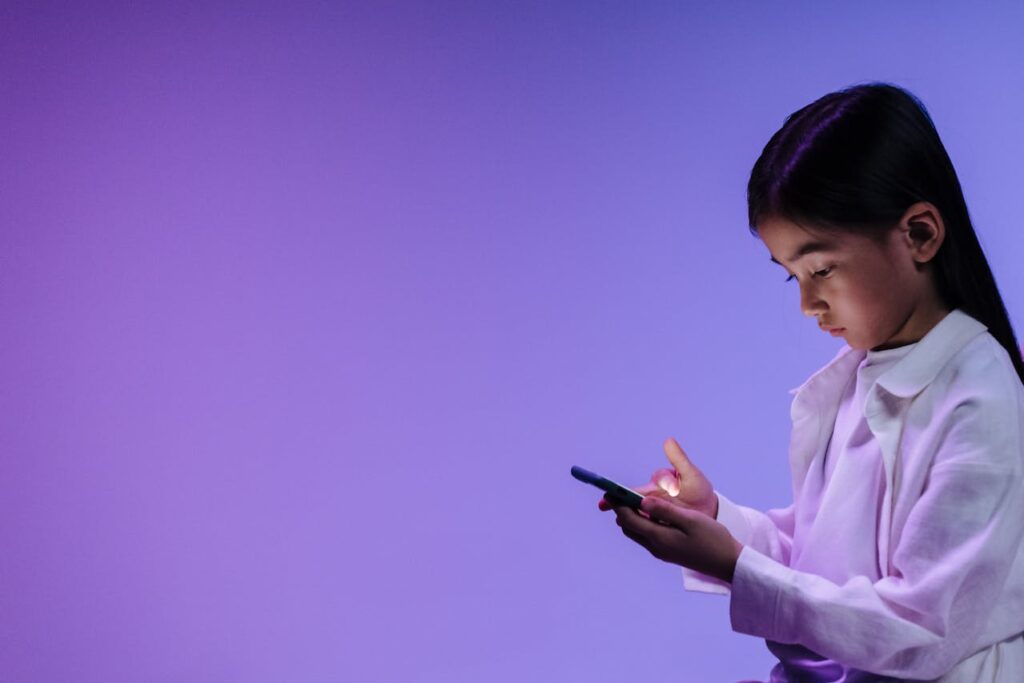Sweden health agency recommends no smartphones for children under 13