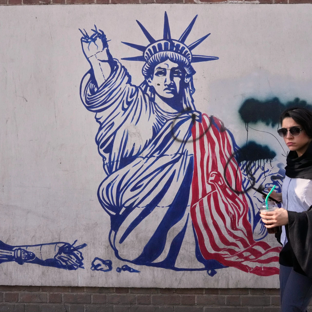 Iran osudio američke napade na južnu obalu i optužio SAD za kršenje Memoranduma o razumevanju