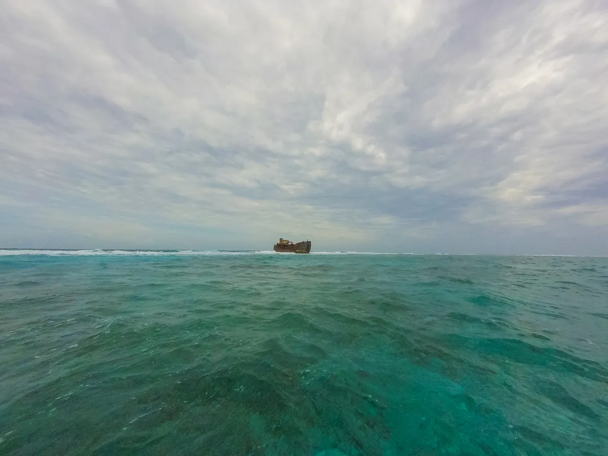 Nestalo najmanje 250 ljudi u brodolomu u Andamanskom moru