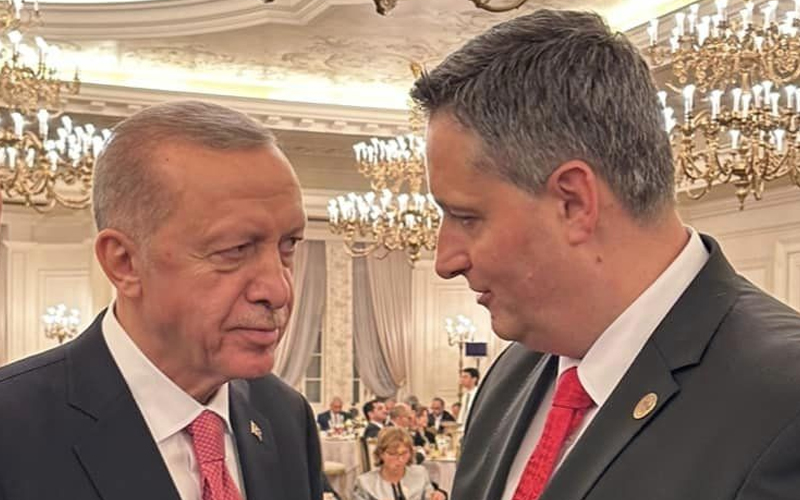 SULTAN UŠUTKAO IZBORNU KAMPANJU: Erdogan naredio Bećiroviću i Konakoviću da prestanu napadati Izetbegovića?!
