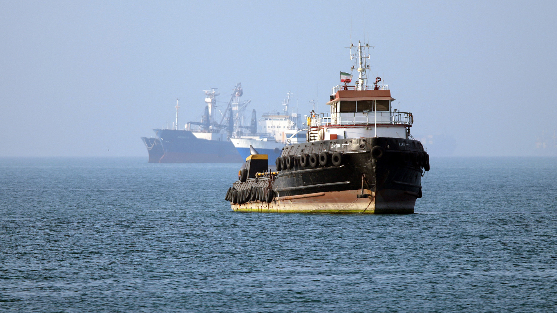 Trump's plan to guide ships safely through the Strait of Hormuz may be 'extraordinarily' difficult