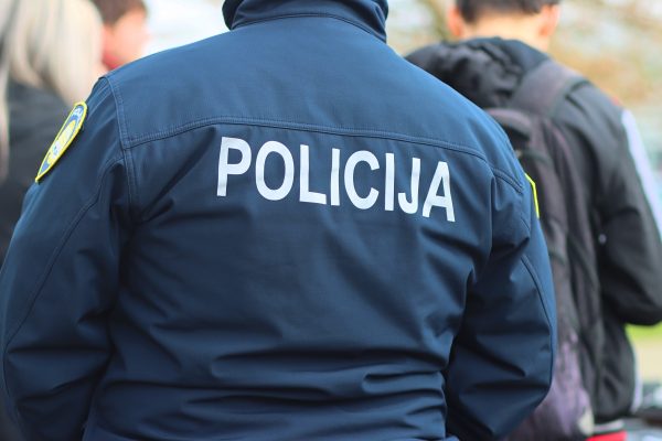 Policija objavila detalje nesreće u Breznici Našičkoj u kojoj je poginula jedna osoba (20), a dvije teško ozlijeđene