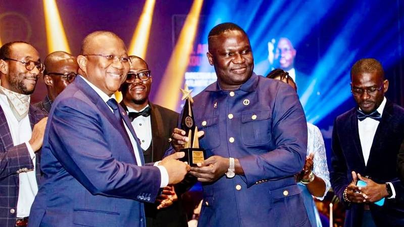 Kouakou Anzoua Abissa, Directeur Général d'Atlantic Group, distingué « Jeune Talent » lors des 50 ans de l'ESCA
