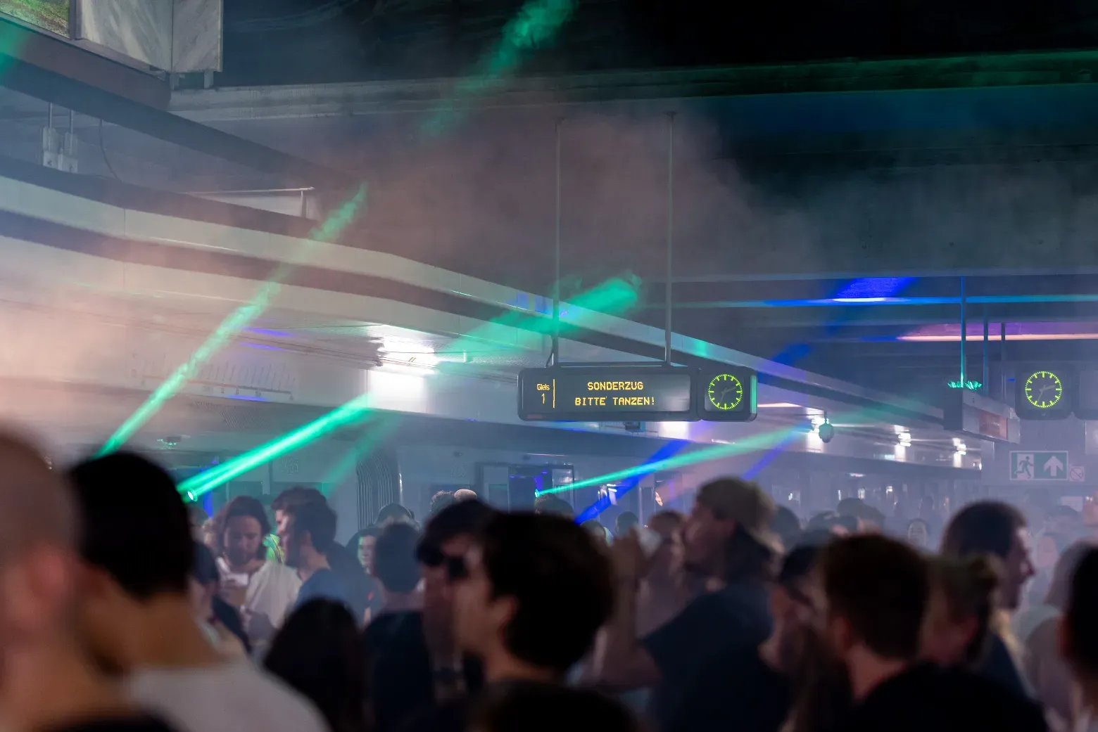 Nachts in der U-Bahn: Wiener Linien veranstalten Rave in Station