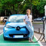 Elektrifikacija u leru: Zašto su vozači i dalje vjerni “fosilima” unatoč krizi goriva?