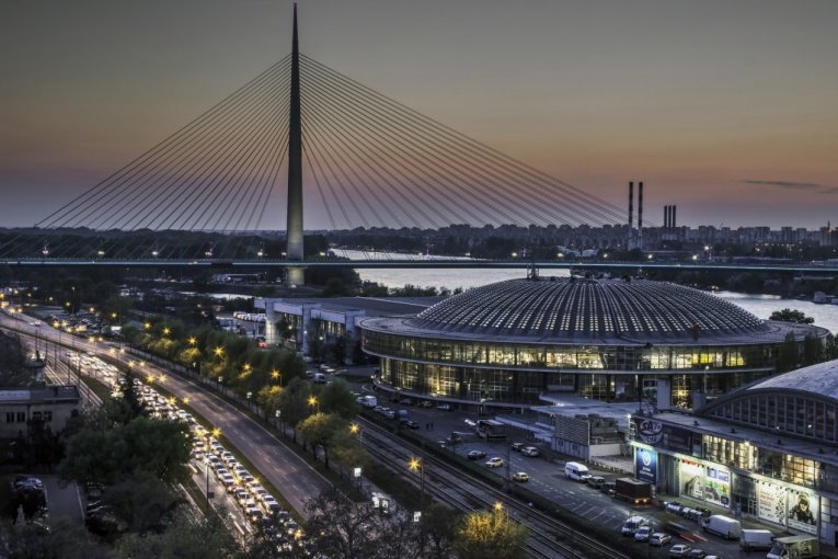 DOŠAO U BEOGRAD, PA IZAZVAO BES SRBA: Jedan natpis napravio potpuni HAOS! (VIDEO)