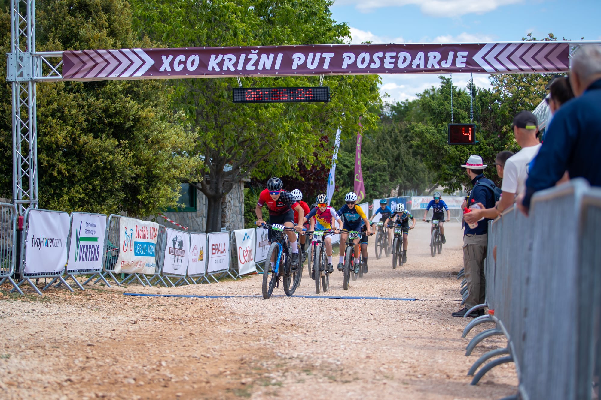 SPEKTAKL U POSEDARJU  XCO “Križni put” ugostio svjetska MTB imena i bodovao se za UCI ljestvicu