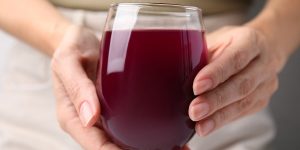 Imate visok tlak? Nutricionisti savjetuju da jutro počnete ovim napitkom
