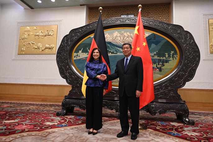 German Minister calls for increased cooperation with China