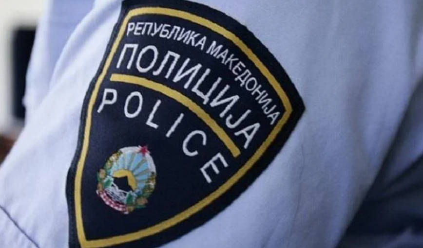 Drama vo bitolsko! Policijata pukala vo vozduh, toj ja frlil torbata polna so dpoga i izbegal