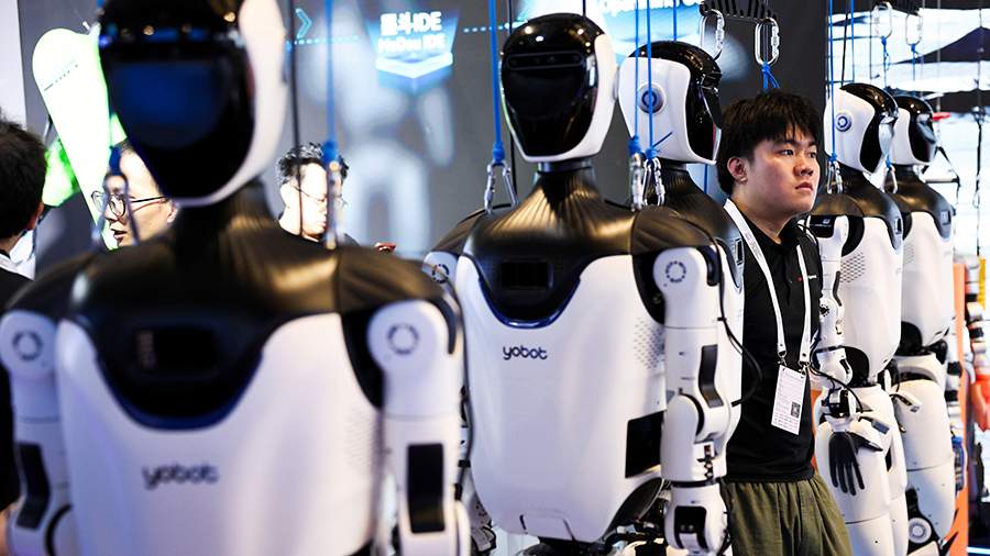 Trampova vlada zabranila uvoz u SAD kineskih humanoidnih i četvoronogih robota