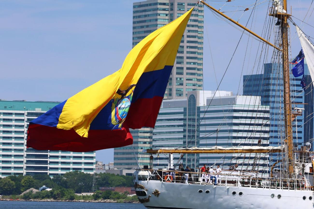 Ecuador destaca en Nueva York con el buque escuela Guayas en la celebración de los 250 años de independencia de EEUU