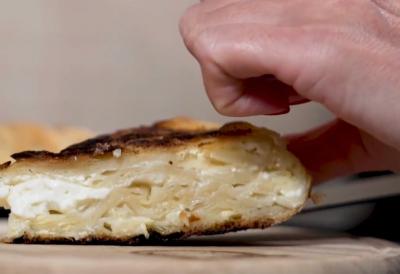 Ukusna i hrskava pita iz tiganja od gotovih kora - Priprema se za samo 5 minuta, a ukus će oduševiti sve ukućane