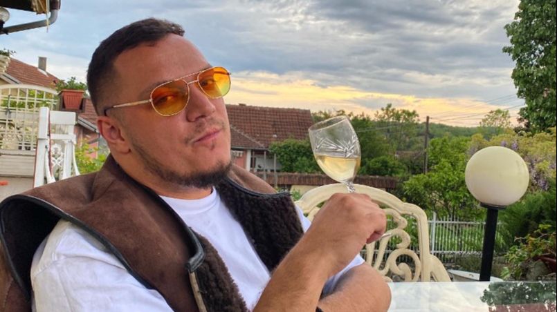 Gastoz napustio Srbiju: Oglasio se iz Pariza