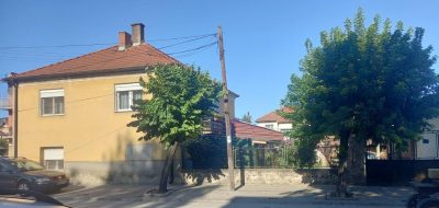 Na prodaju plac, kuće i lokali na izvanrednoj lokaciji u Bujanovcu