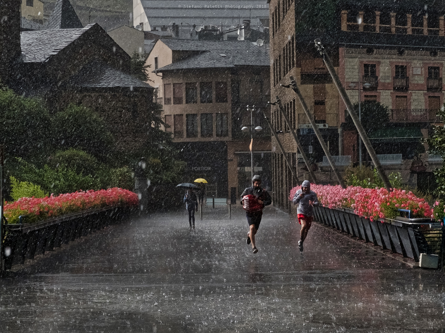 Photography by Stefano Paletti: Andorra la Vella in the rain