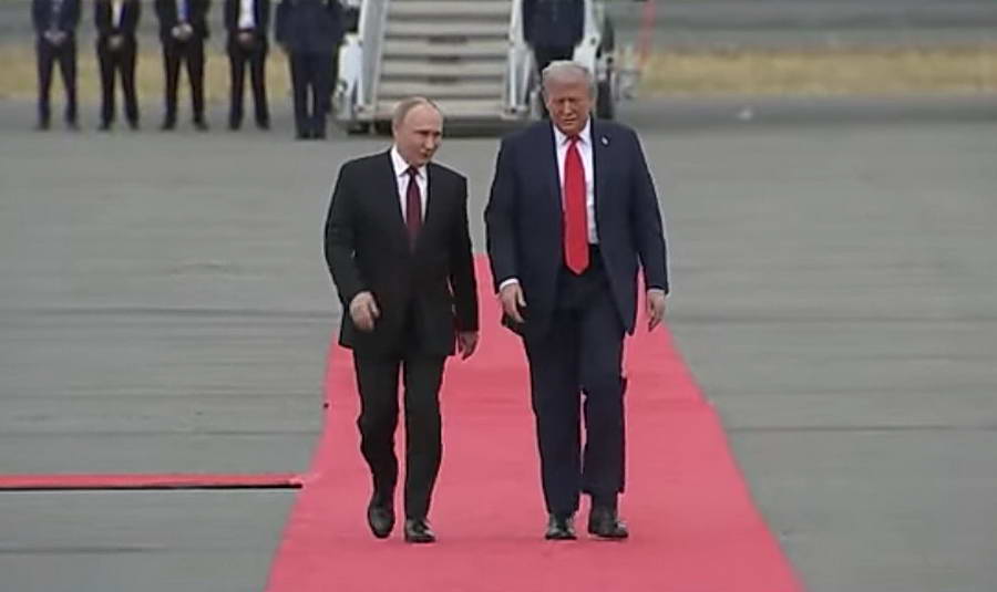 Tramp hranio Moskvu „fatamorganom mira“ dok je Kijev, gomilao dronove