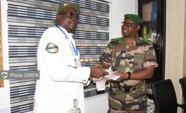 La diaspora malienne du Gabon mobilise plus de 6 millions de FCFA pour soutenir l’armée