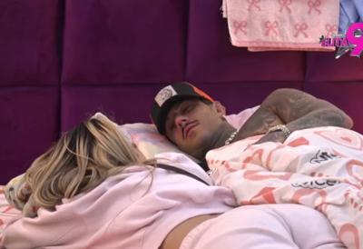 Aneli nikada jače pljunula na sebe: Završila sa Filipom u krevetu uprkos Đukićevoj vreloj akciji noćas sa Sandrom Todić 