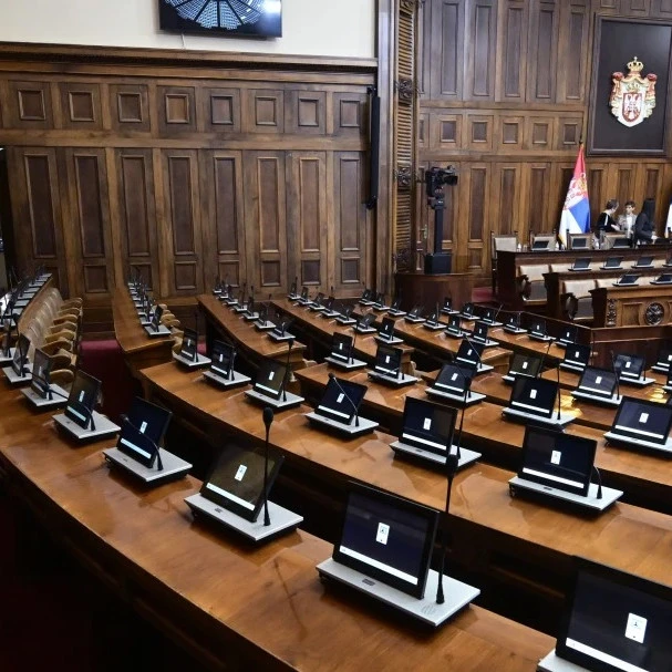 Brnabić za ponedeljak sazvala vanrednu sednicu Narodne skupštine: Šta je na dnevnom redu?