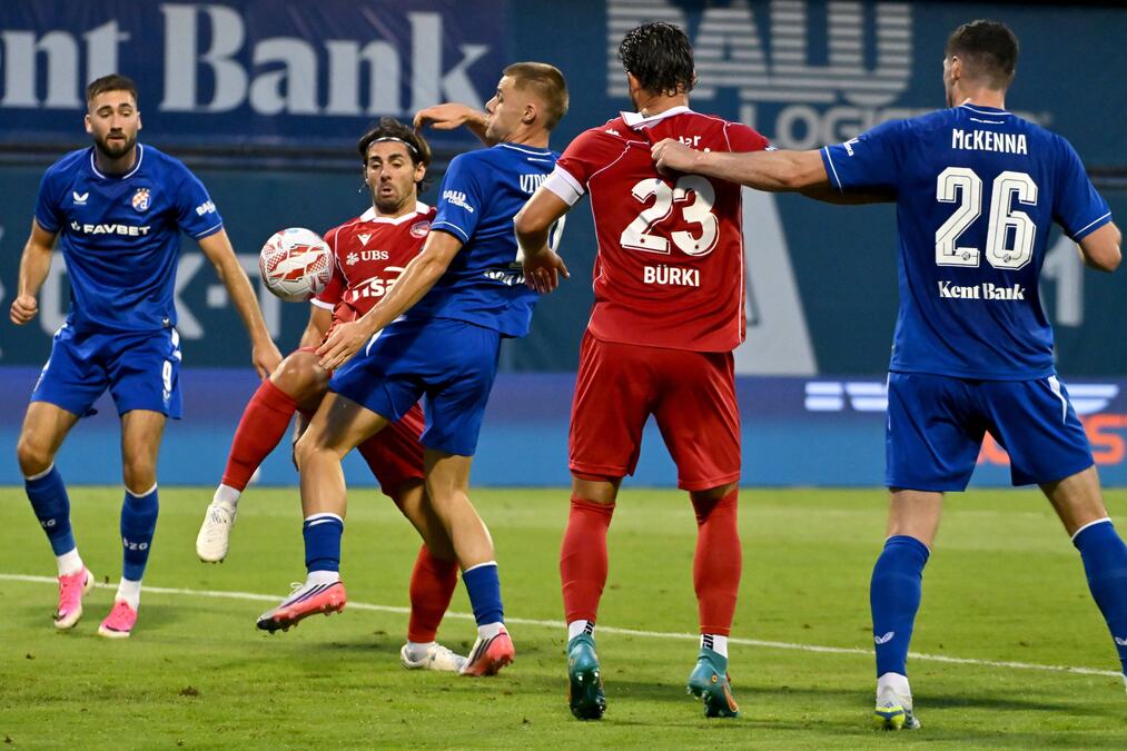 LUDNICA U ZAGREBU: Dinamo od 0:2 do prolaza u 3. kolo LŠ, dalje idu i Šturm, Celje i Ararat