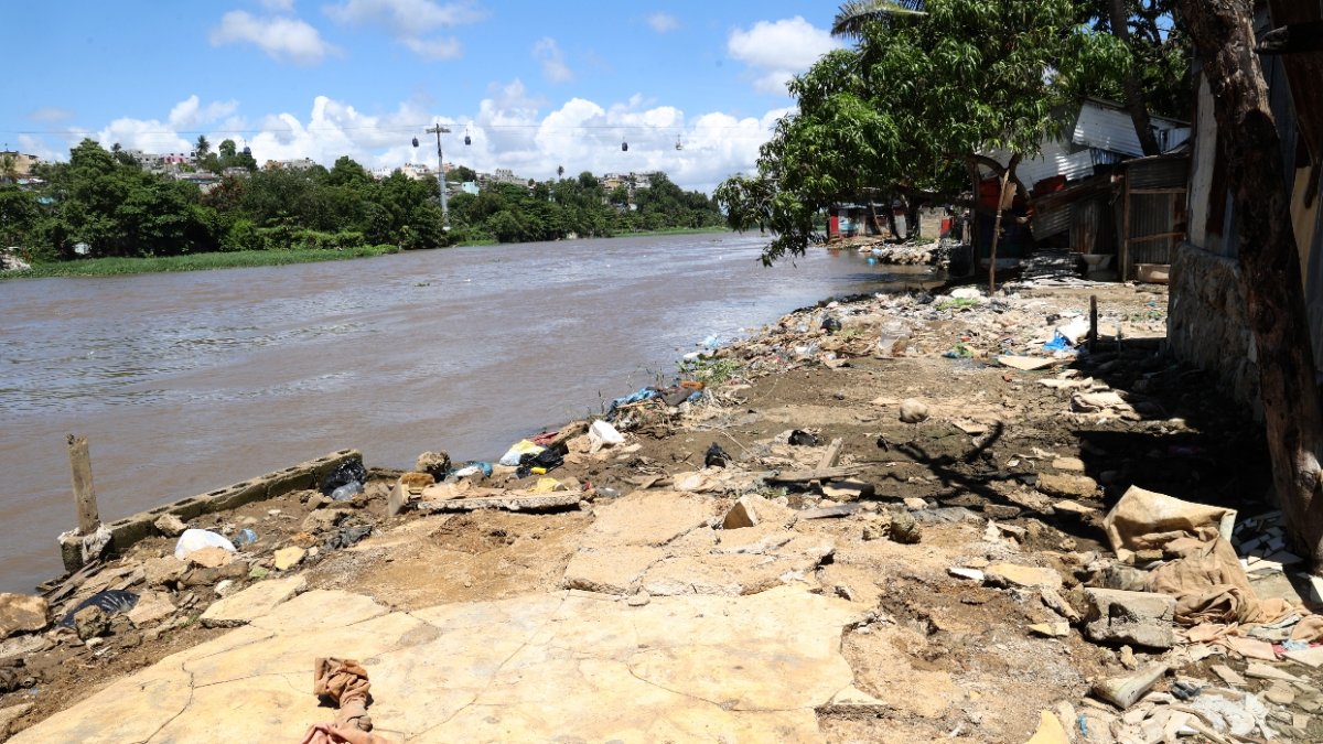 
                Recuperación del río Ozama avanza firme
            