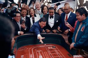 New York City's first full casino with live table games opens