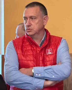 Fifor: Și INS minte?