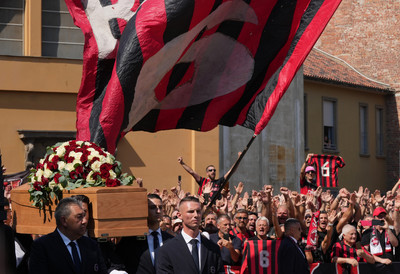 Sahranjen Franko Barezi: Horde navijača, poštovalaca i kolega ispratile legendarnog kapitena u večnost