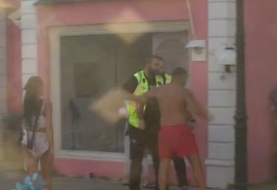Obezbeđenje ščepalo polugolog Asmina: Zbog nasilja u Eliti će gadno nagrabusiti (VIDEO) 