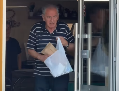 TARIK HODŽIĆ ODUŠEVIO SVE! Legendarni fudbaler uhvaćen u Sarajevu, evo gde je svratio po pitu! (VIDEO)