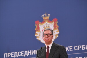 Šamaranje Vučića