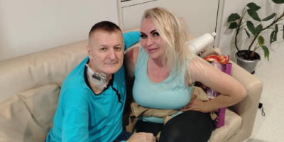 Prva fotografija Gocija nakon teške operacije: Trbušna plesačica mu došla u posetu