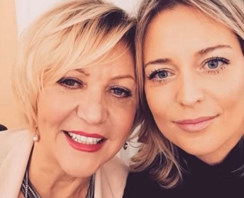 "Rođena sam sa samo 1300 grama": Ćerka pevačice Merime otvorila dušu "Nedostaješ mi, mama"