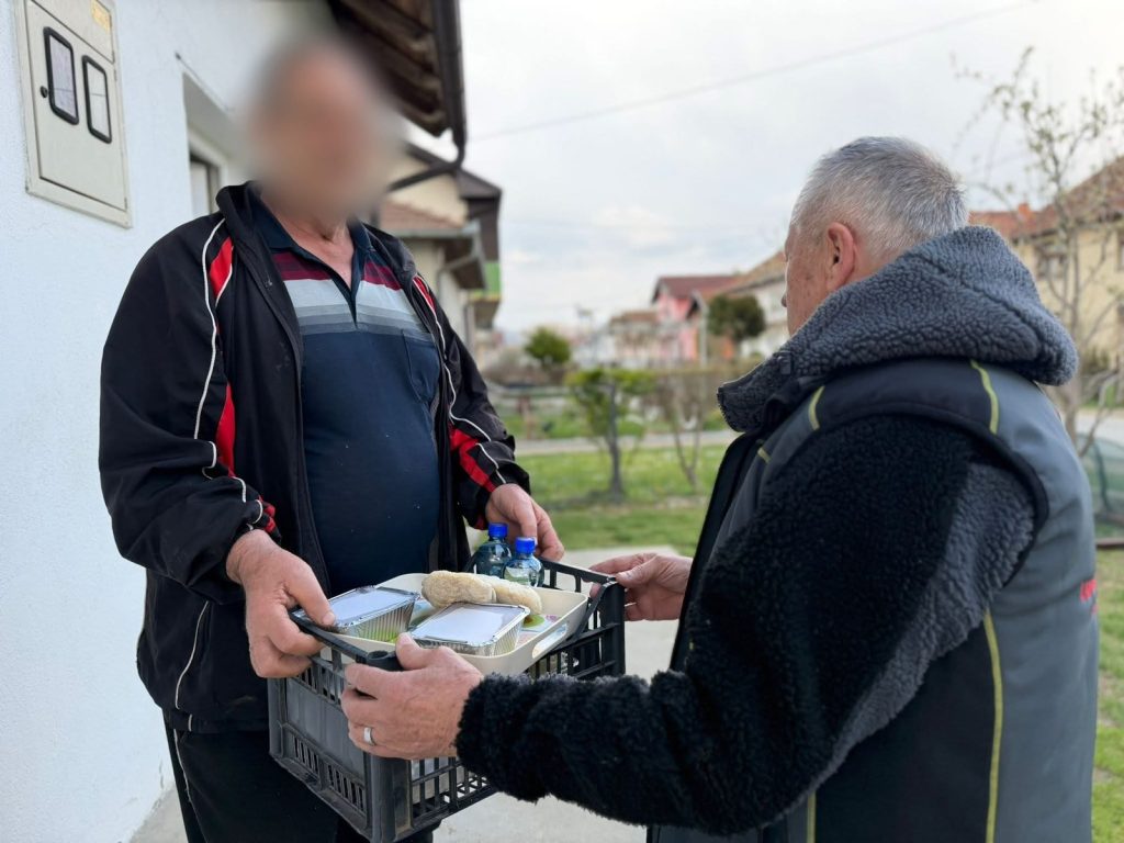 UDRUŽENJE „IZVOR DOBROČINSTVA” NASTAVLJA SA HUMANITARNIM AKTIVNOSTIMA