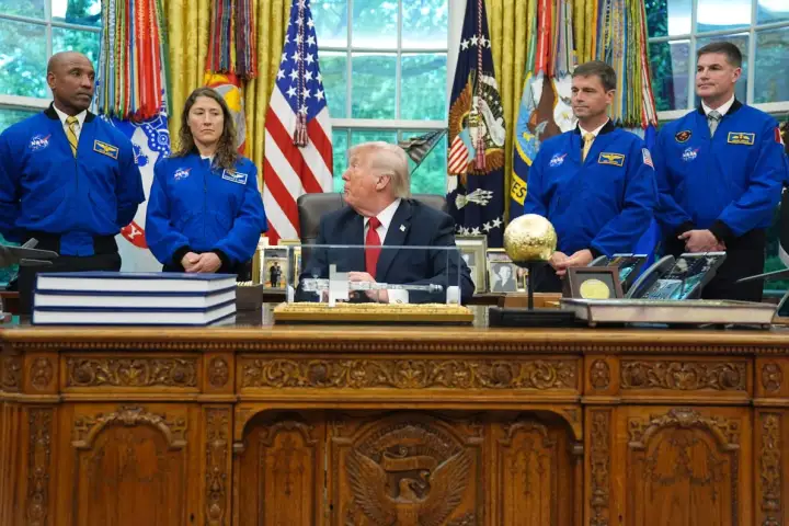 Canadian Jeremy Hansen joins Artemis II crew, meets Trump at White House