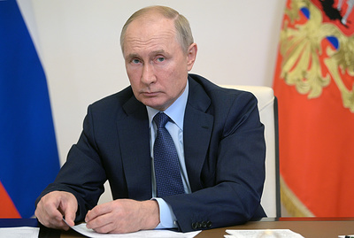 Продюсер Мао: Трамп высоко оценил подаренную Путиным шайбу