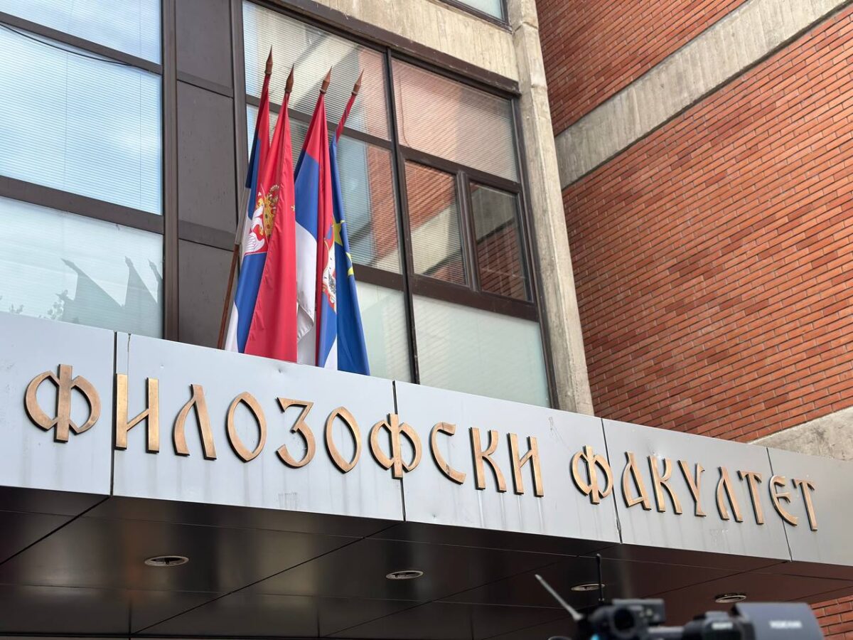 Deset profesorki Filozofskog fakulteta u Novom Sadu podnelo tužbu protiv te ustanove i dekana