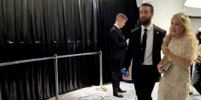 Evo šta je uradila udovica Čarlija Kirka dok su pucali na Trampa: Poslušajte šta je rekla nakon haosa u dvorani (VIDEO)