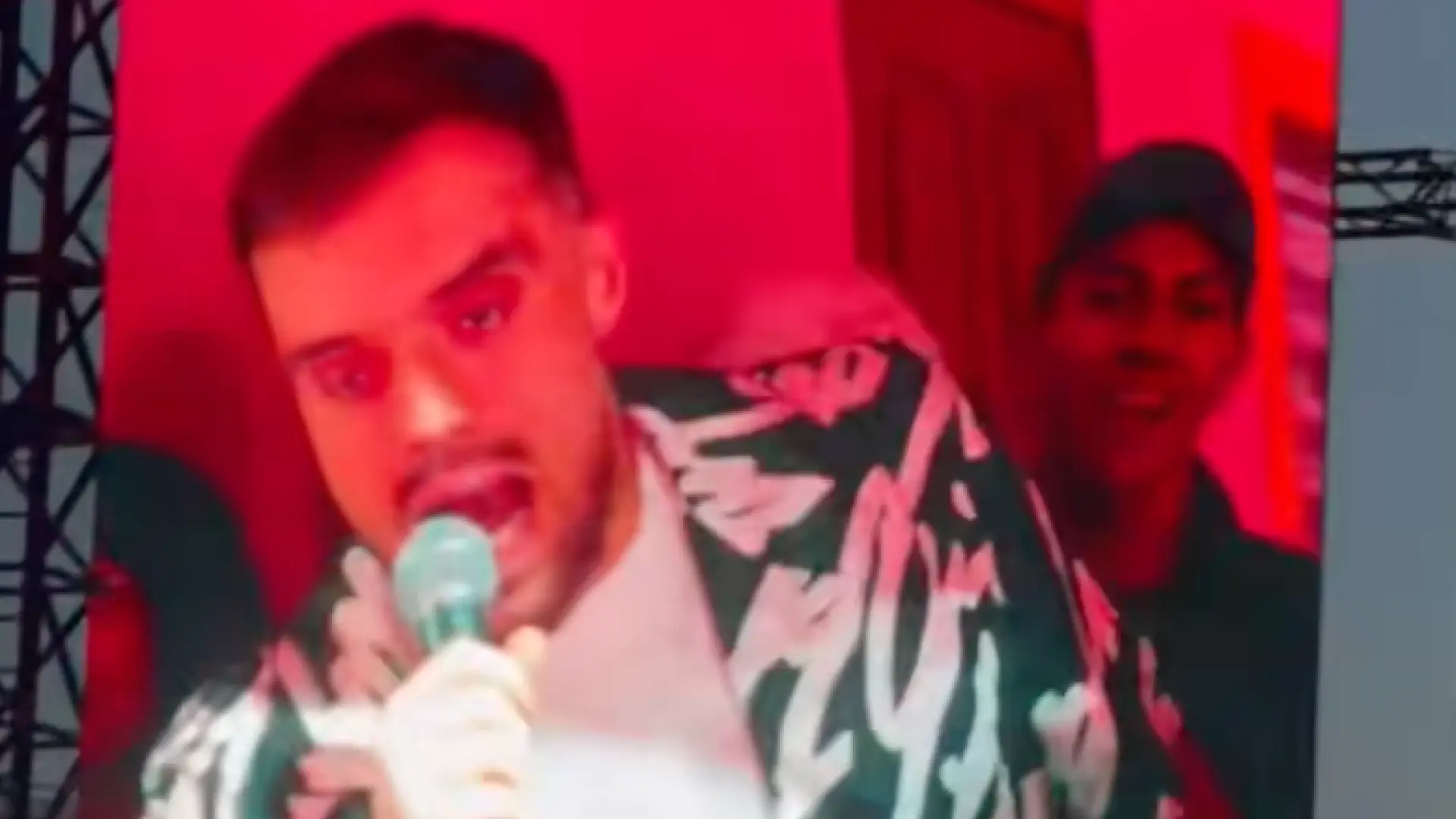  Ibai Llanos es el elegido para gritar 'Acho, PR es otra cosa' en el segundo concierto de Bad Bunny en Barcelona 