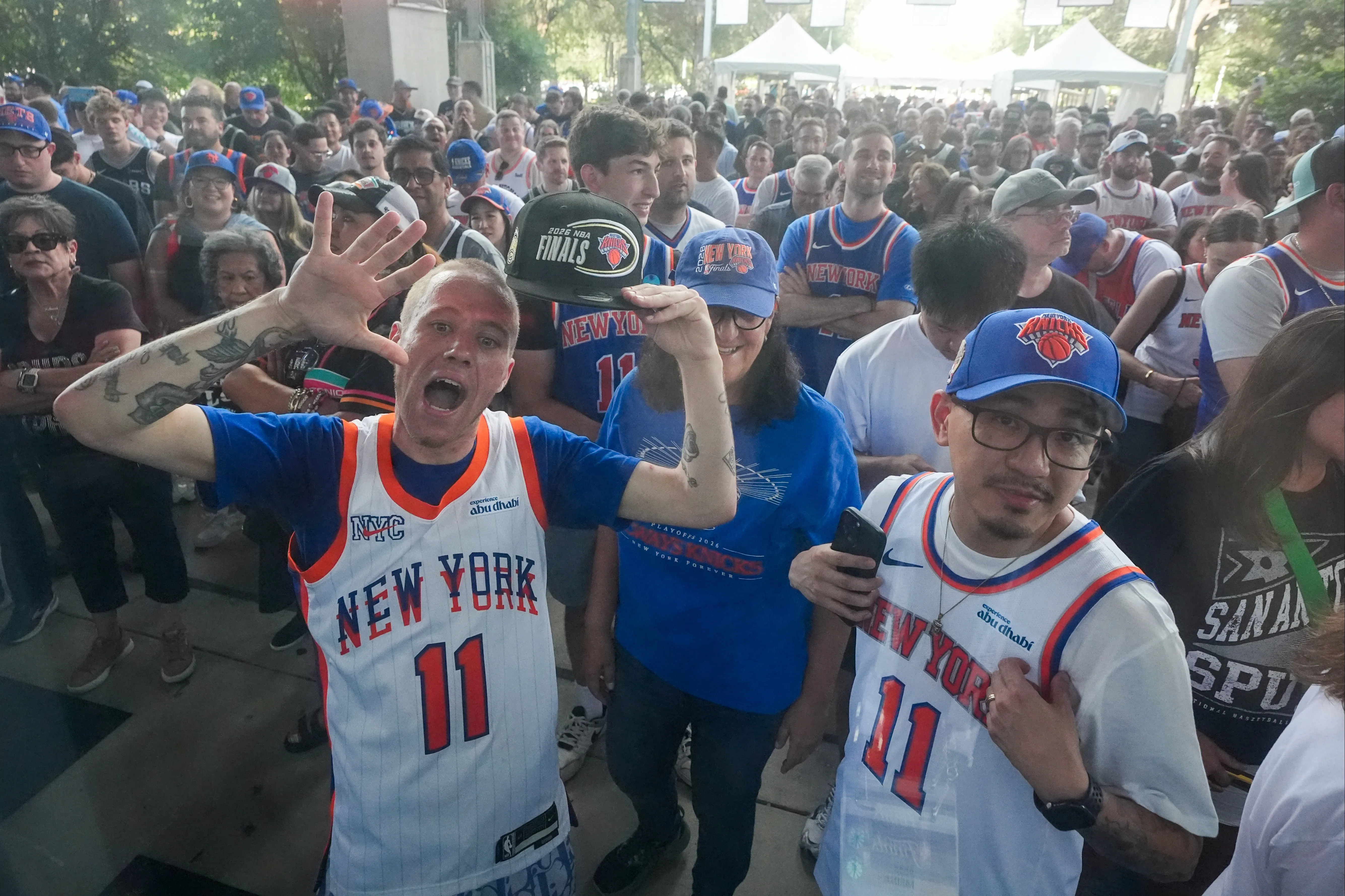 Knicks fans flood Spurs home turf to witness team potentially clinch first championship in 53 years