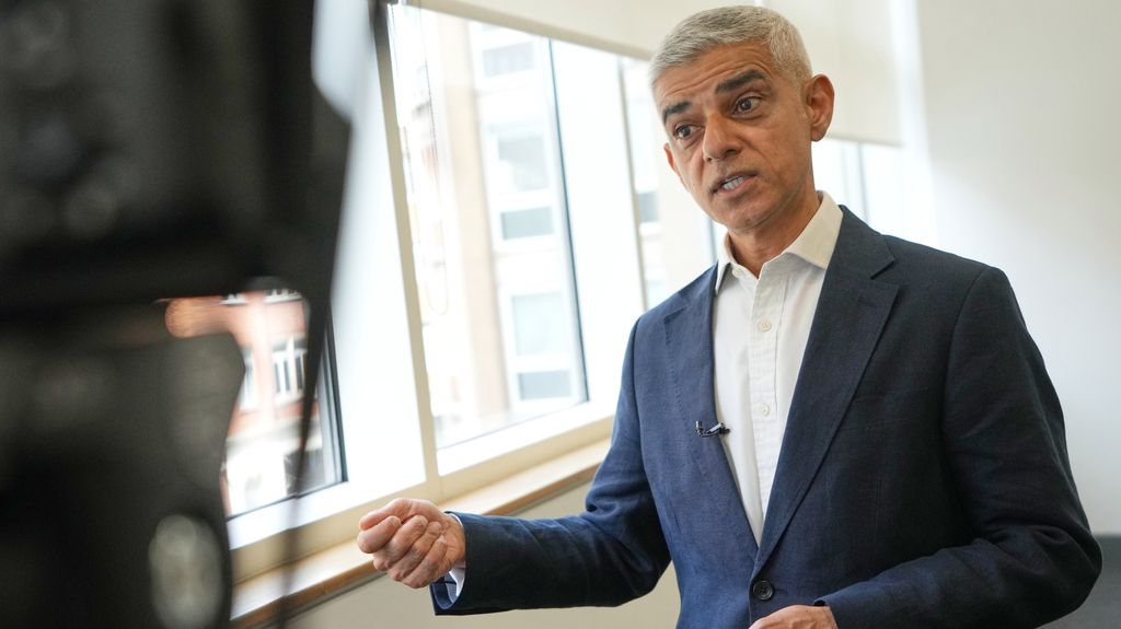 Sadik Kan poručio da Netanjahu nije dobrodošao u Londonu: Tražio bi njegovo hapšenje
