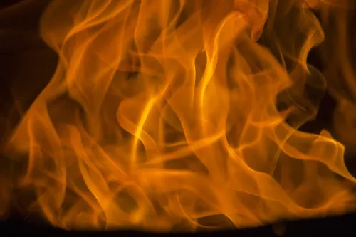 150 people evacuated as crews battle wildfire in south Arkansas