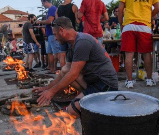 Kualjske ribarske noći – Tunuara 2026. donose dva dana ribe, tradicije i zabave uz more