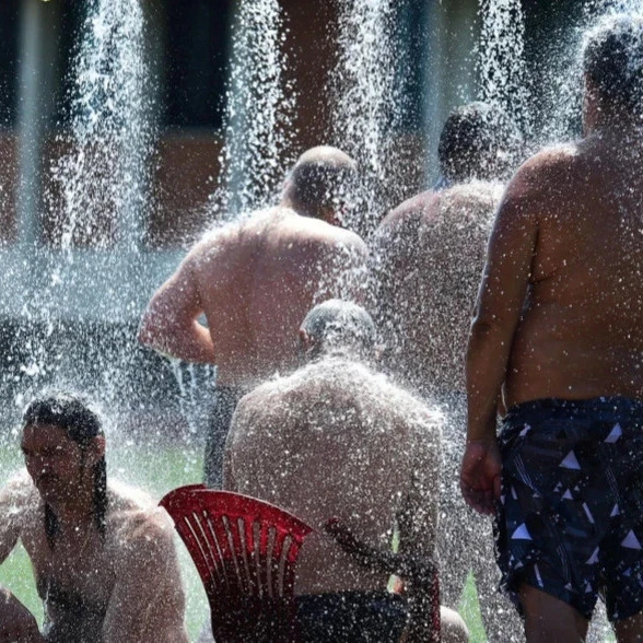 RHMZ objavio upozorenje na visoke temperature i uslove za iniciranje i širenje požara