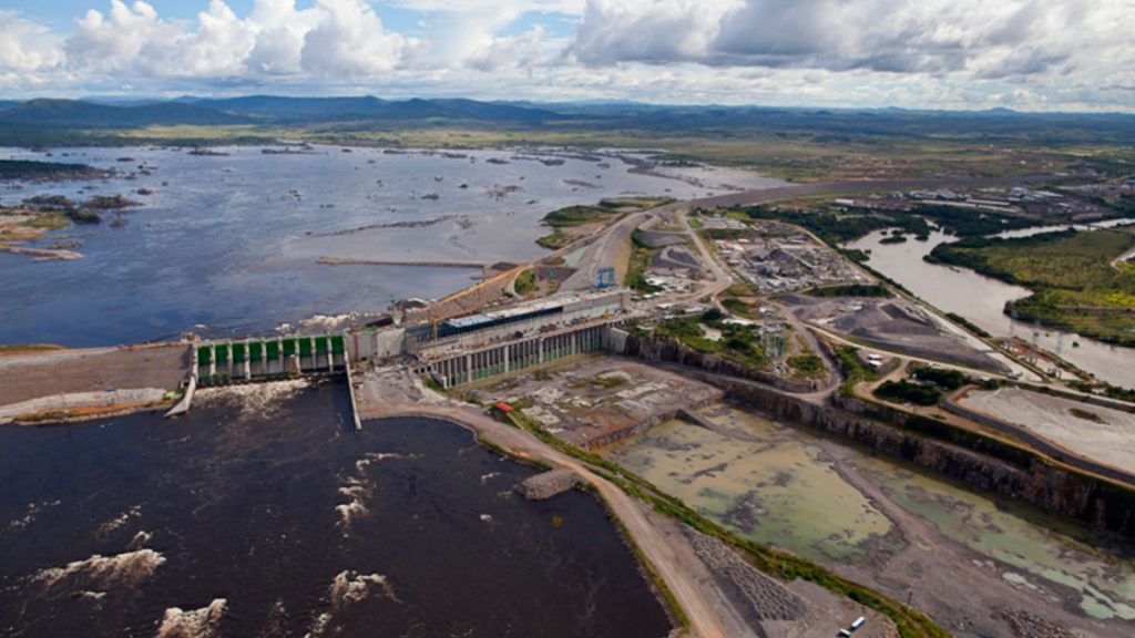 Venezuela firma un acuerdo con la firma IMPSA para culminar una central hidroeléctrica