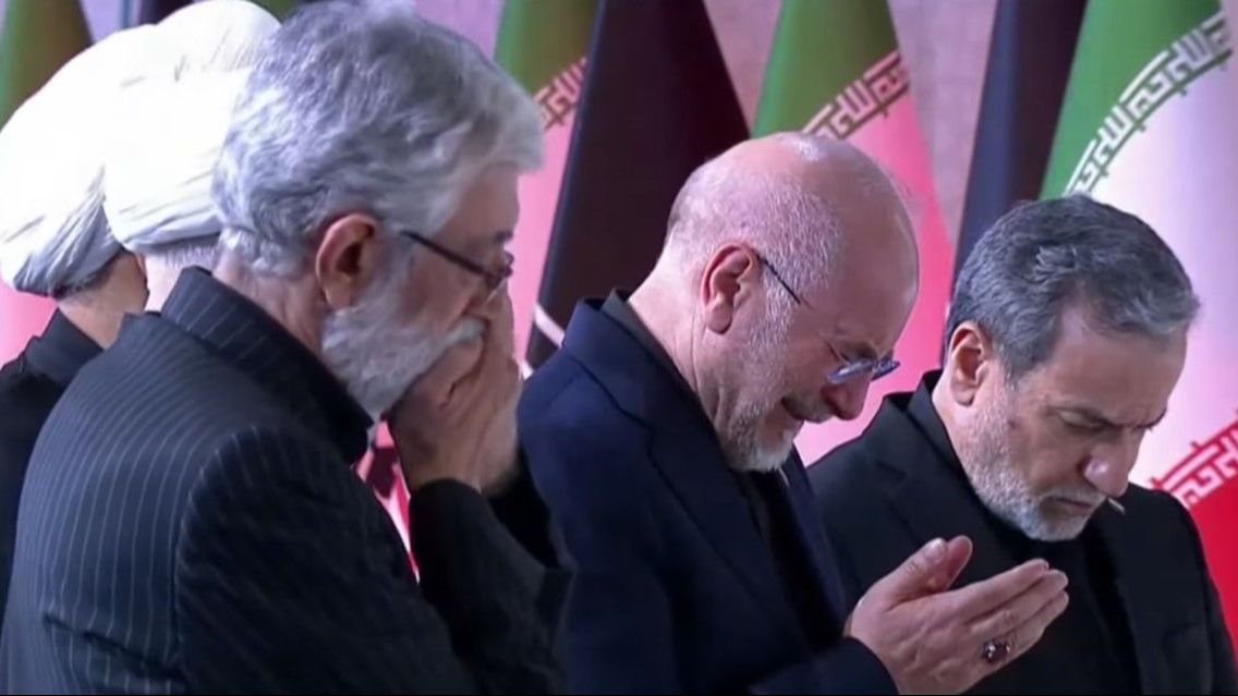 Video / Emotivne scene: Predsjednik iranskog parlamenta zaplakao na dženazi Hameneiju