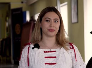 [VIDEO] Noemi Szentesi a interpretat imnul campaniei „Alegeri 2026”