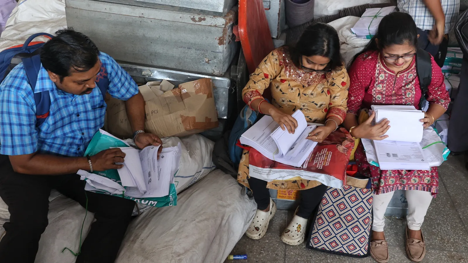 ‘Poll panel or Modi’s personal fiefdom?’ Opposition criticises Form 6 ‘change’, demands rollback